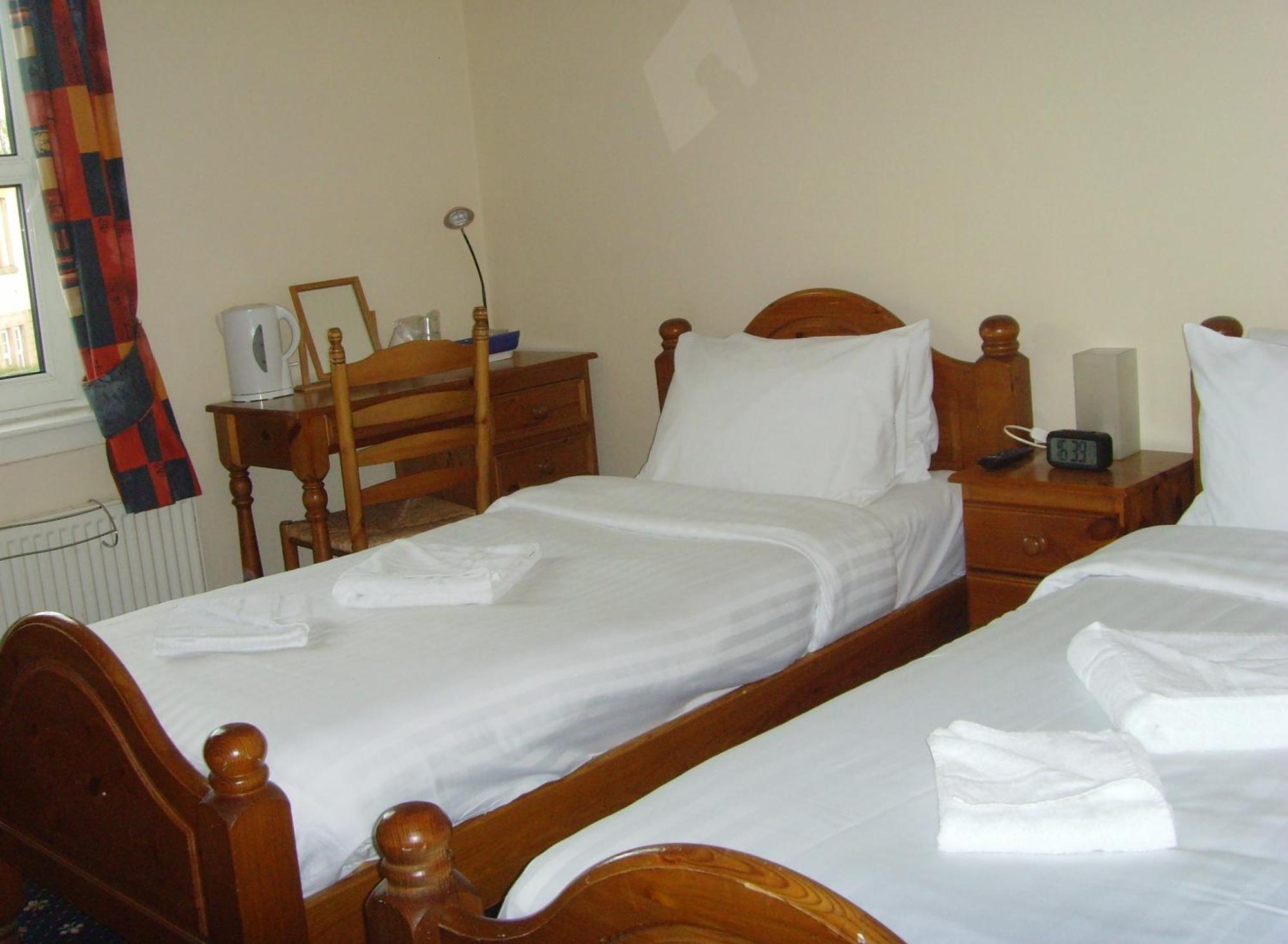 Twin Lions Hotel — Photos 2